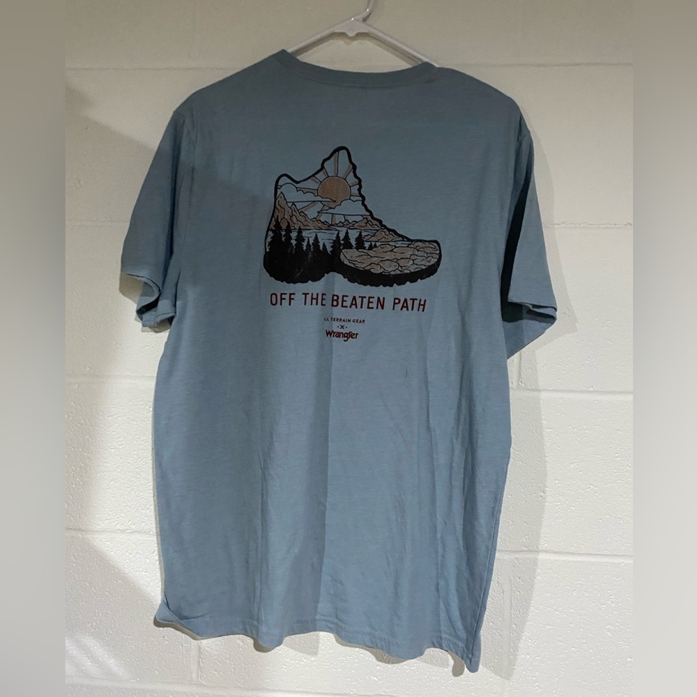 Wrangler blue tee large
